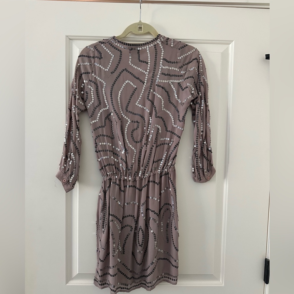 Dress - Picture 3 of 3